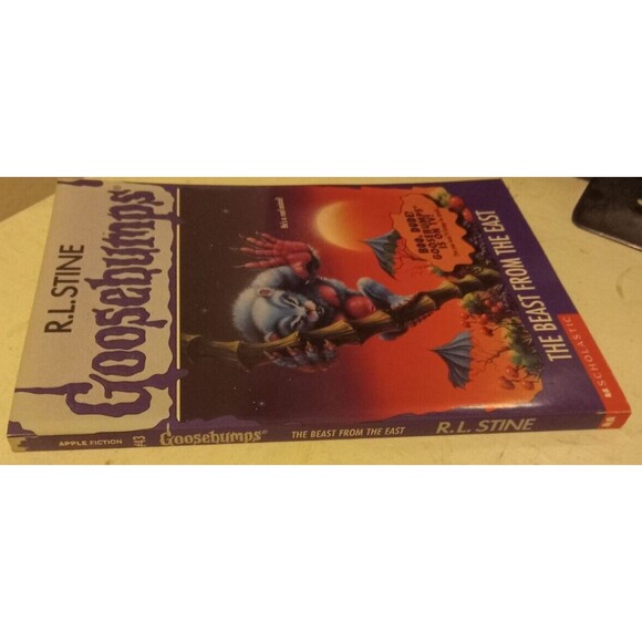 R.L. Stine's Goosebumps Book #43 The Beast From The East Preowned - Picture 3 of 8